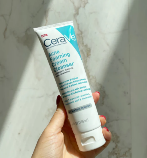 CeraVe Acne Foaming Cream Cleanser – 150 ml